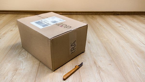 Jak efektywnie porównać usługi kurierskie? Praktyczne wskazówki